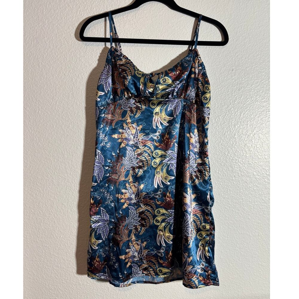 Birch and Stone NWT Size M 90s Y2K Inspired Satin Paisley Blue Mini Slip Dress